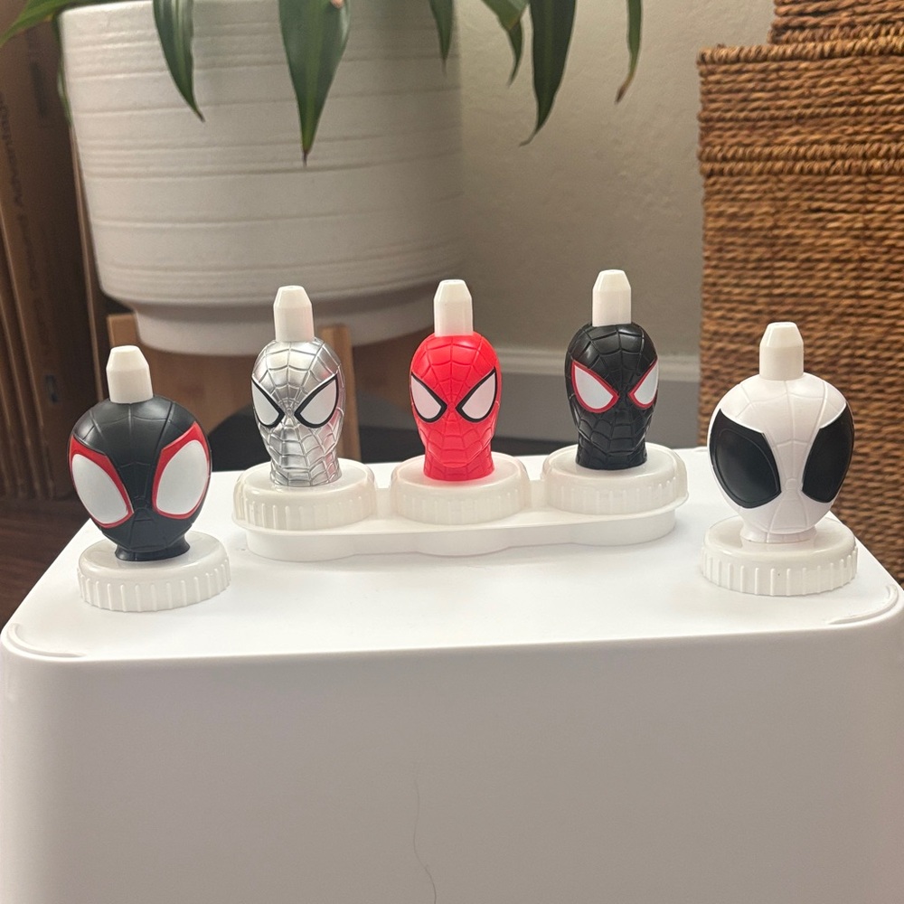 Marvel Spider-Man Red and Silver Good To Grow Toppers